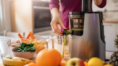Squeeze the Day A Juicy Guide to Buying the Best Juicer Machine Online