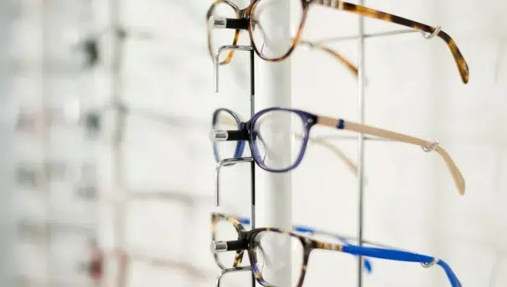 Everything You Need to Know About Buying Prescription Eyeglasses Online