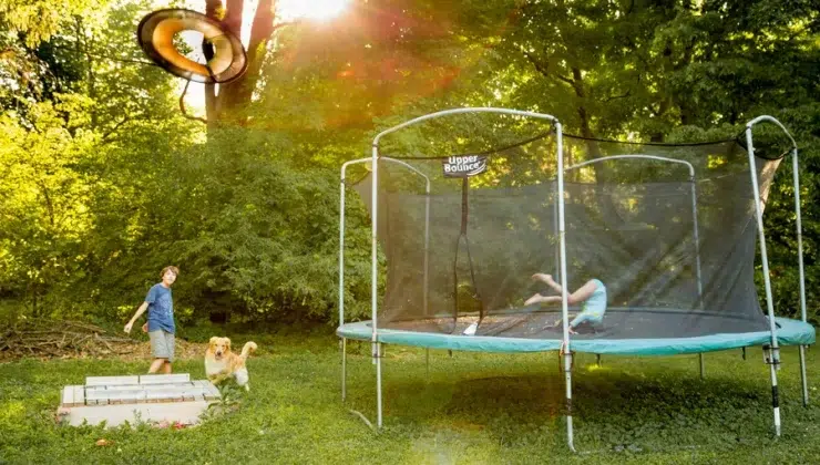 Trampoline