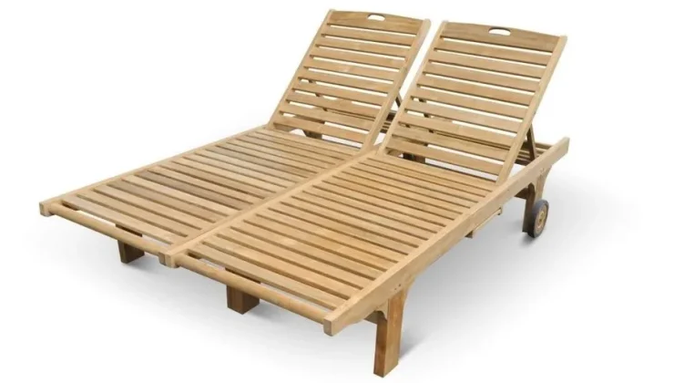 Chaise Lounge
