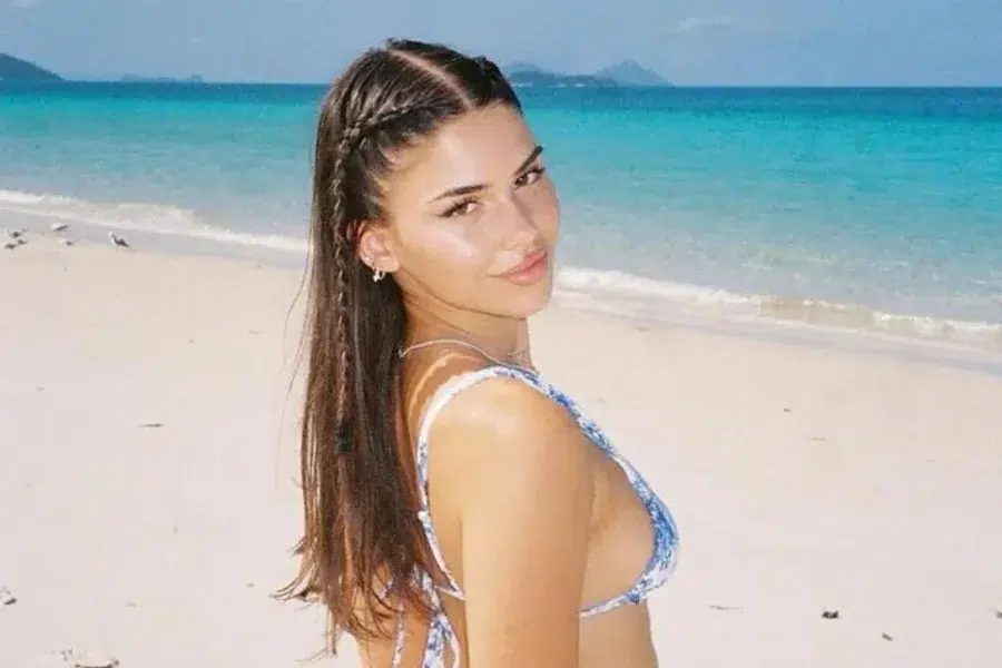 Leah Halton Age