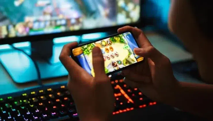 The Evolution of Online Games in Canada From Desktop to Mobile Domination