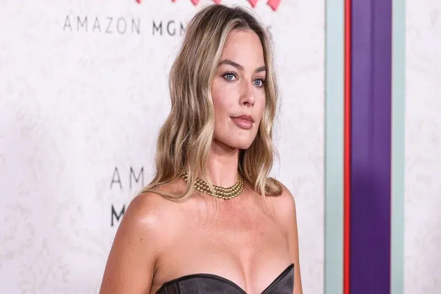 Margot Robbie Height