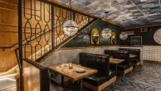 RESTAURANTS BOOTHS