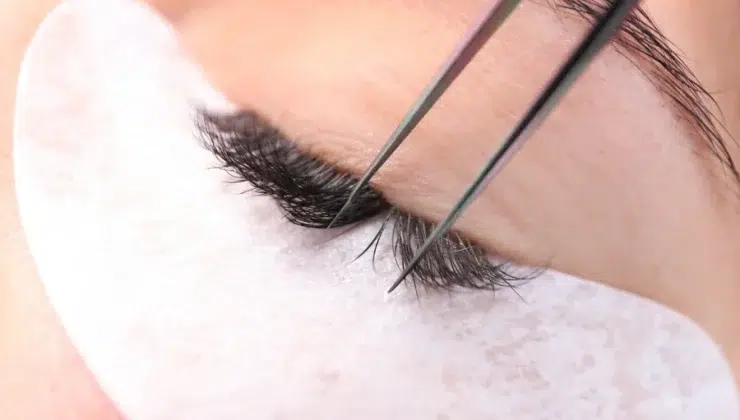 Why Your Lash Retention Isn’t Lasting — And How the Right Supplies Fix It