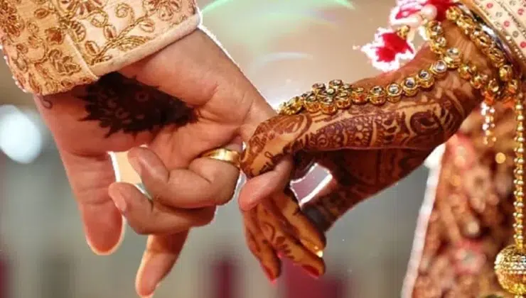 Anniversary Wishes for Wife in Hindi