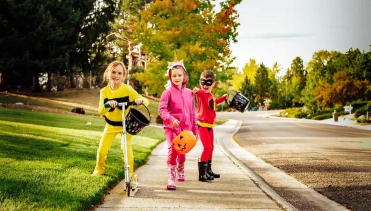 Costume