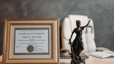 Comp Lawyer